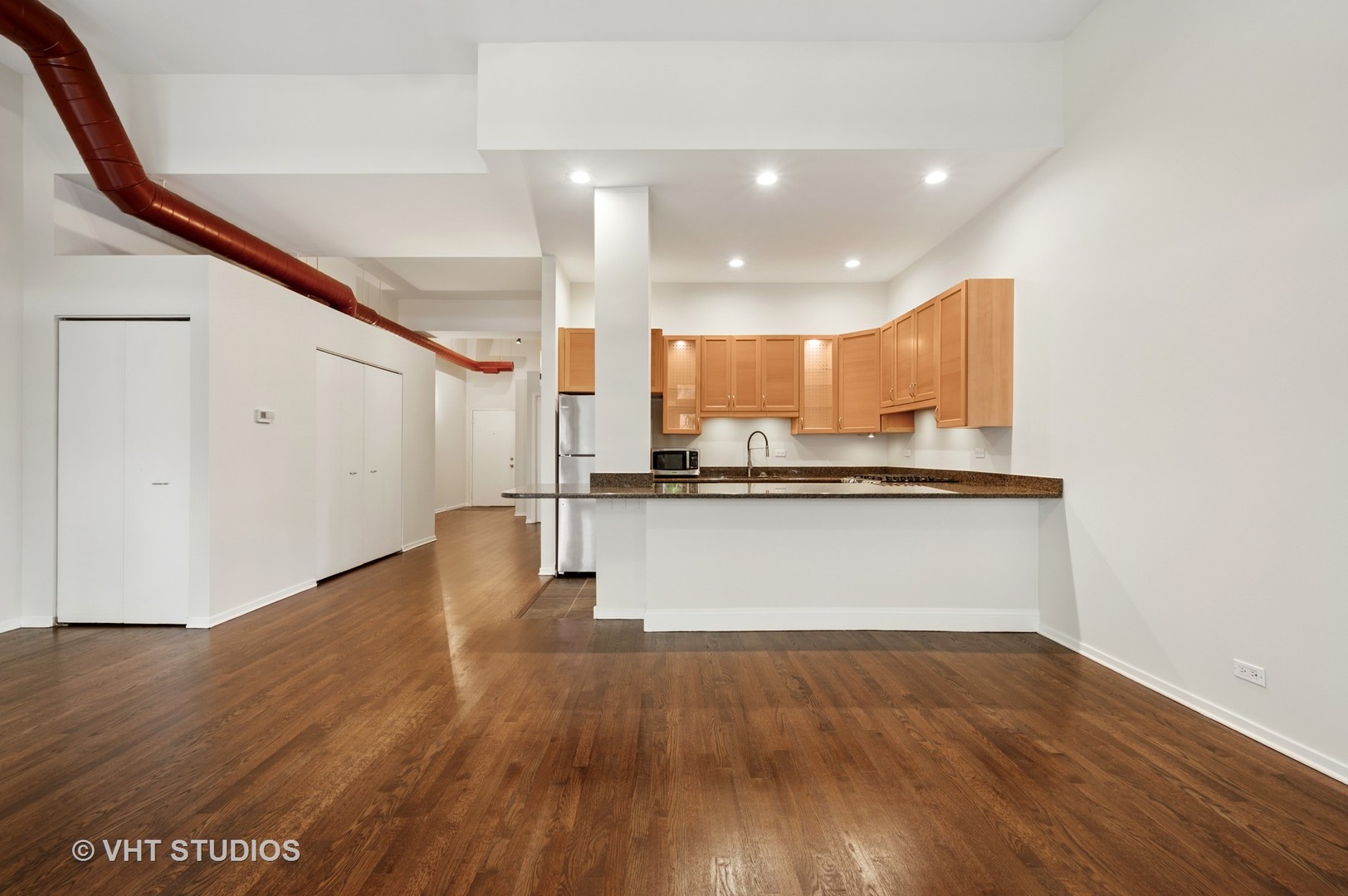 1760 W Wrightwood Avenue Unit: 107