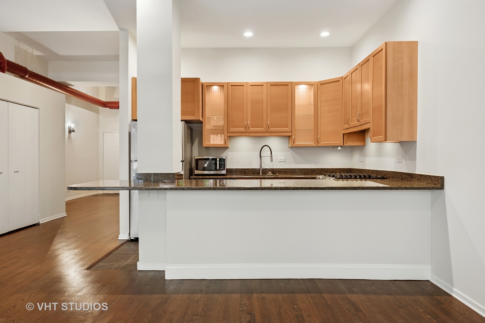 1760 W Wrightwood Avenue Unit: 107