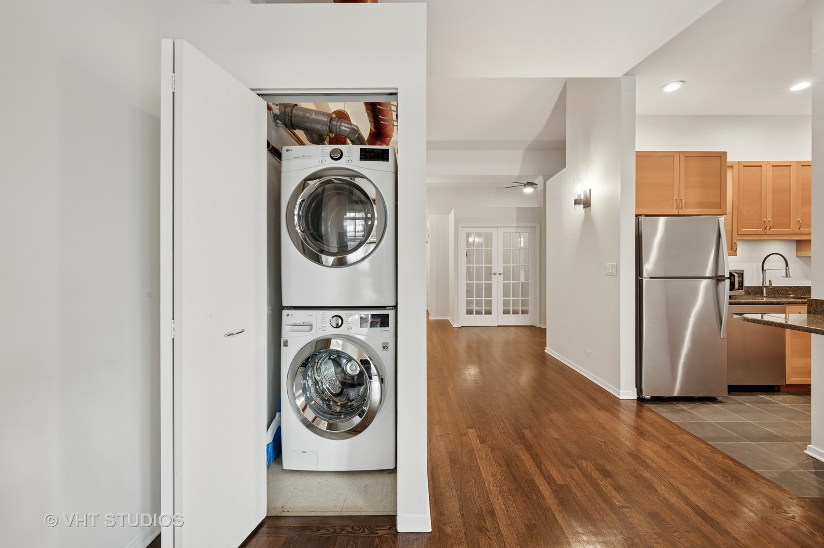 1760 W Wrightwood Avenue Unit: 107