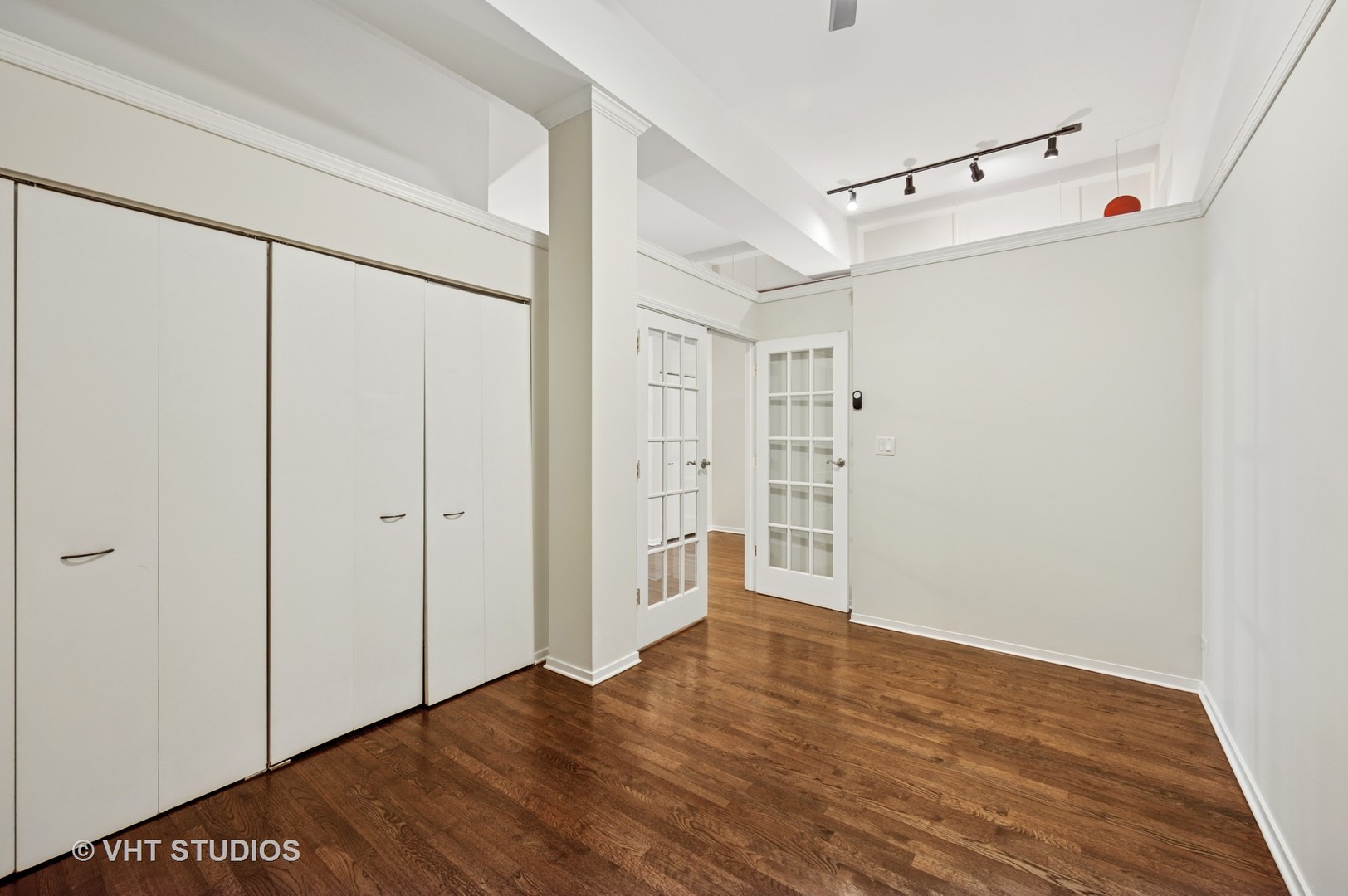 1760 W Wrightwood Avenue Unit: 107