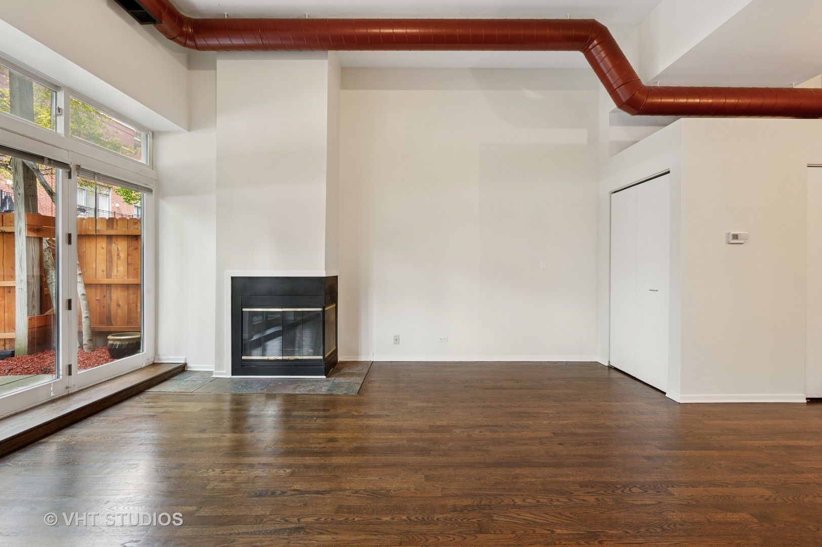 1760 W Wrightwood Avenue Unit: 107