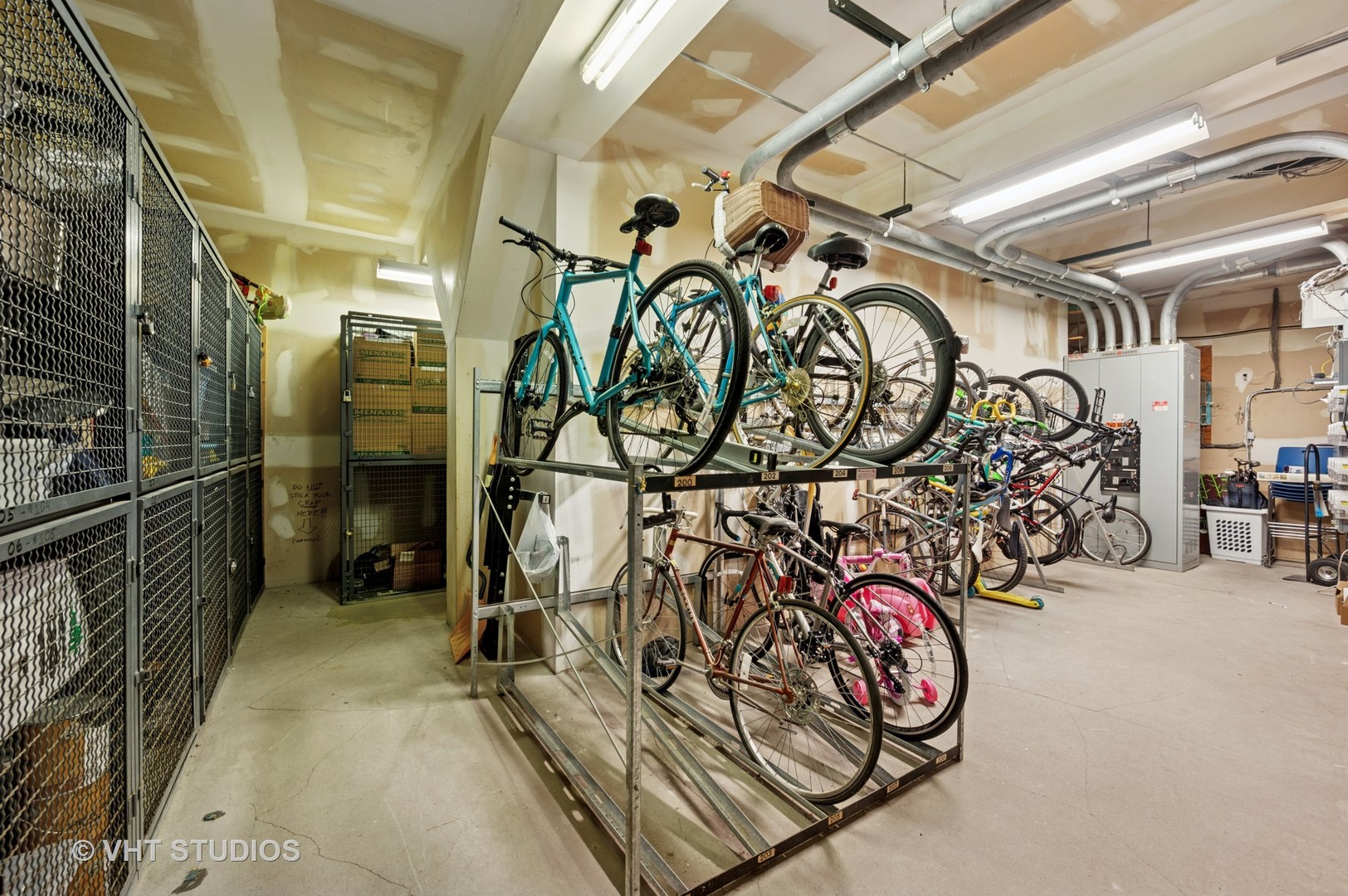 1760 W Wrightwood Avenue Unit: 107