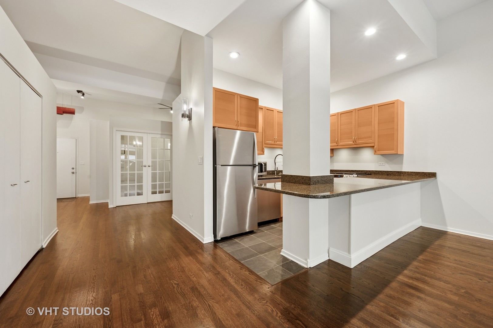 1760 W Wrightwood Avenue Unit: 107