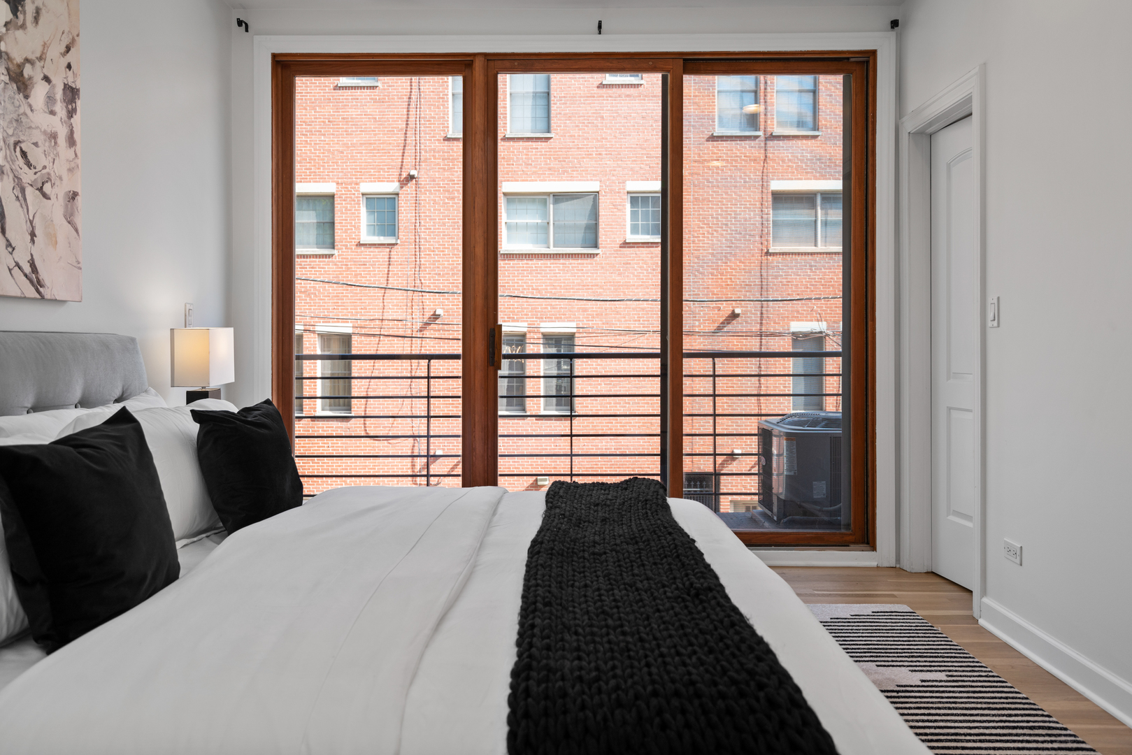 1332 W Madison Street Unit: 2E