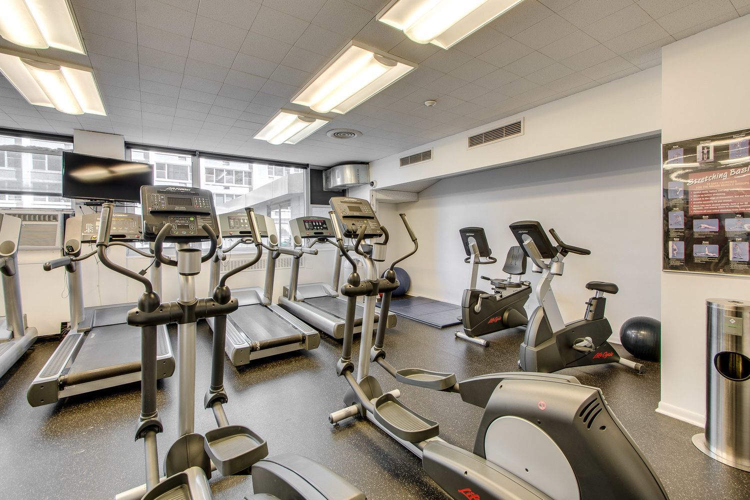 4250 N Marine Drive Unit: 1104