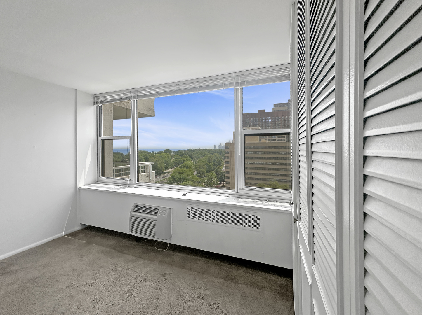 4250 N Marine Drive Unit: 1104