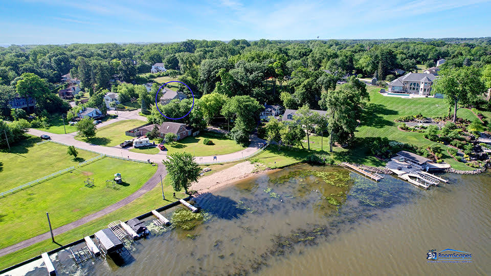 28693 W Ravine Drive