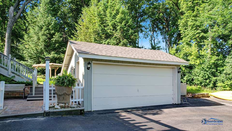 28693 W Ravine Drive