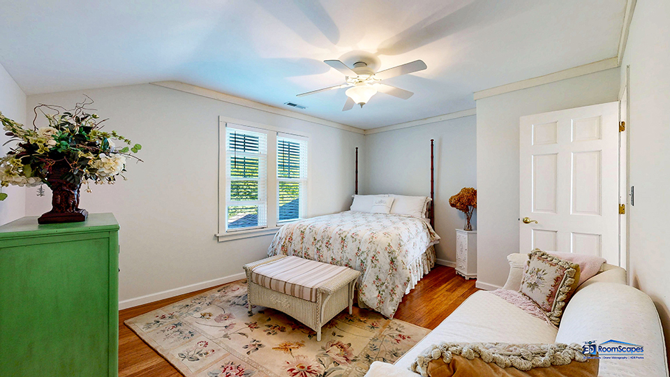 28693 W Ravine Drive