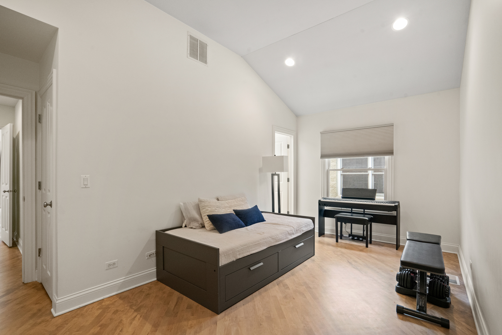 1225 N Paulina Street Unit: 3S