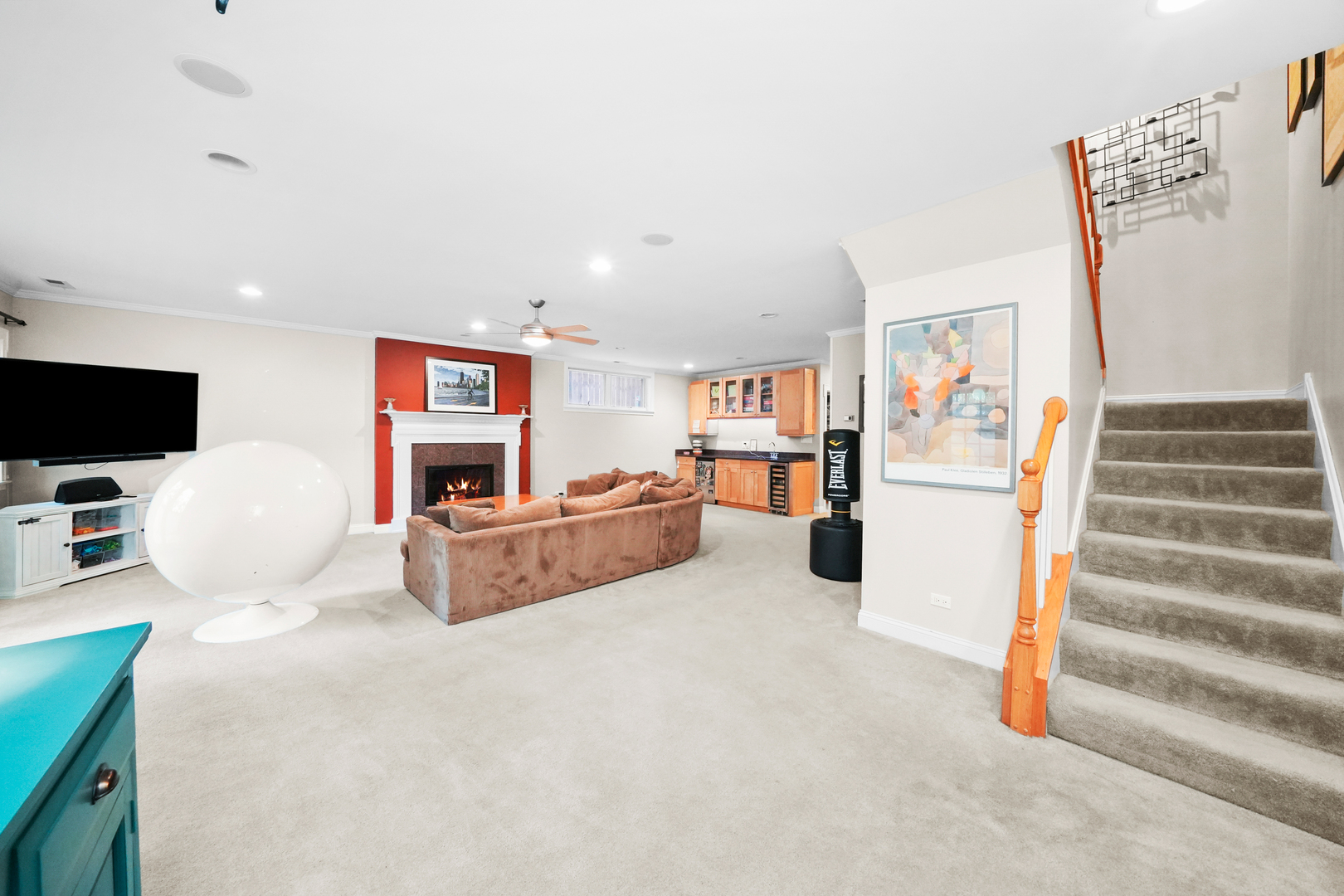 1749 W Roscoe Street Unit: 1