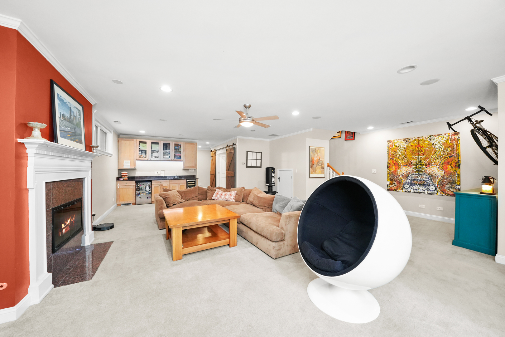 1749 W Roscoe Street Unit: 1