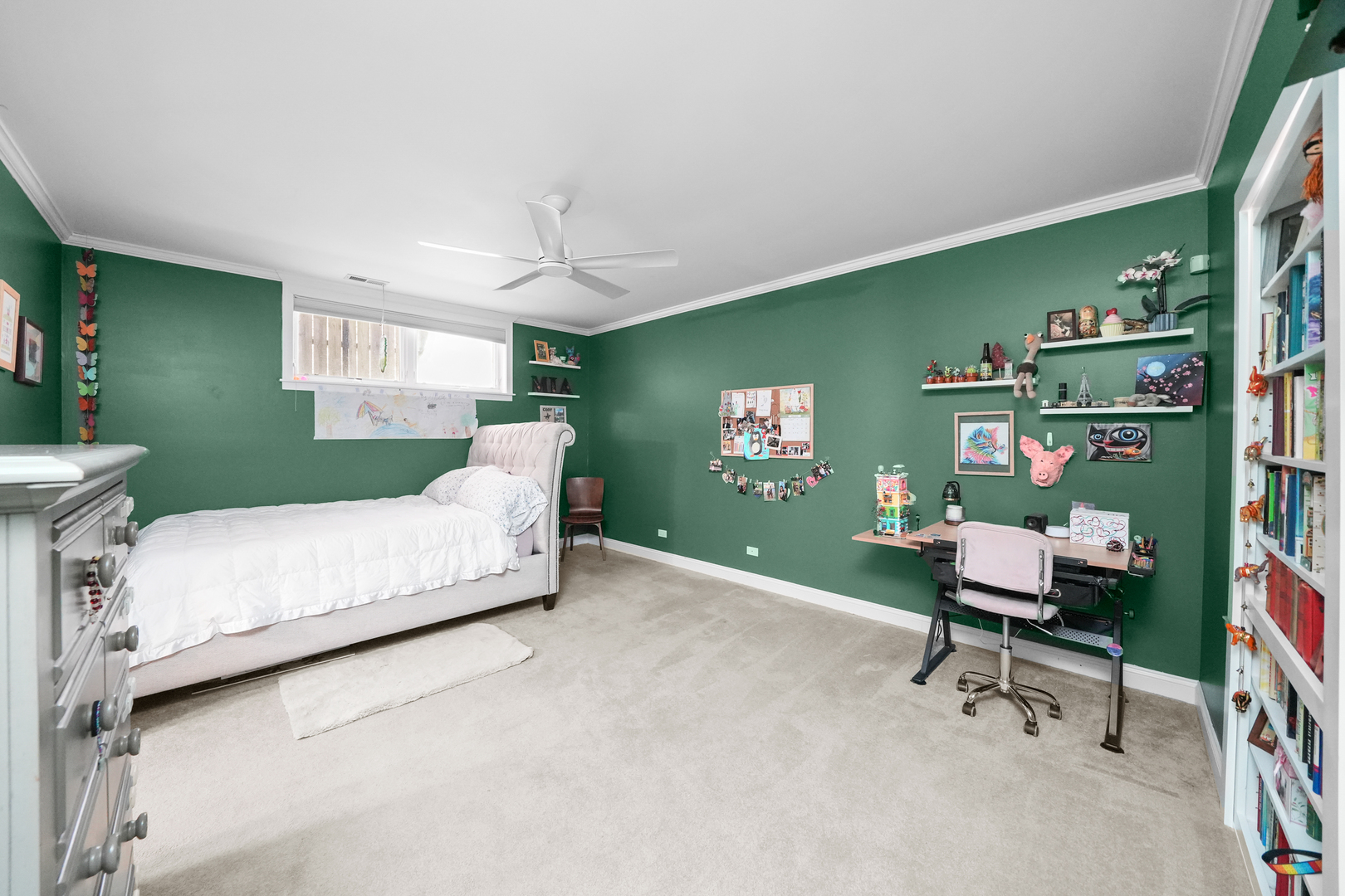 1749 W Roscoe Street Unit: 1