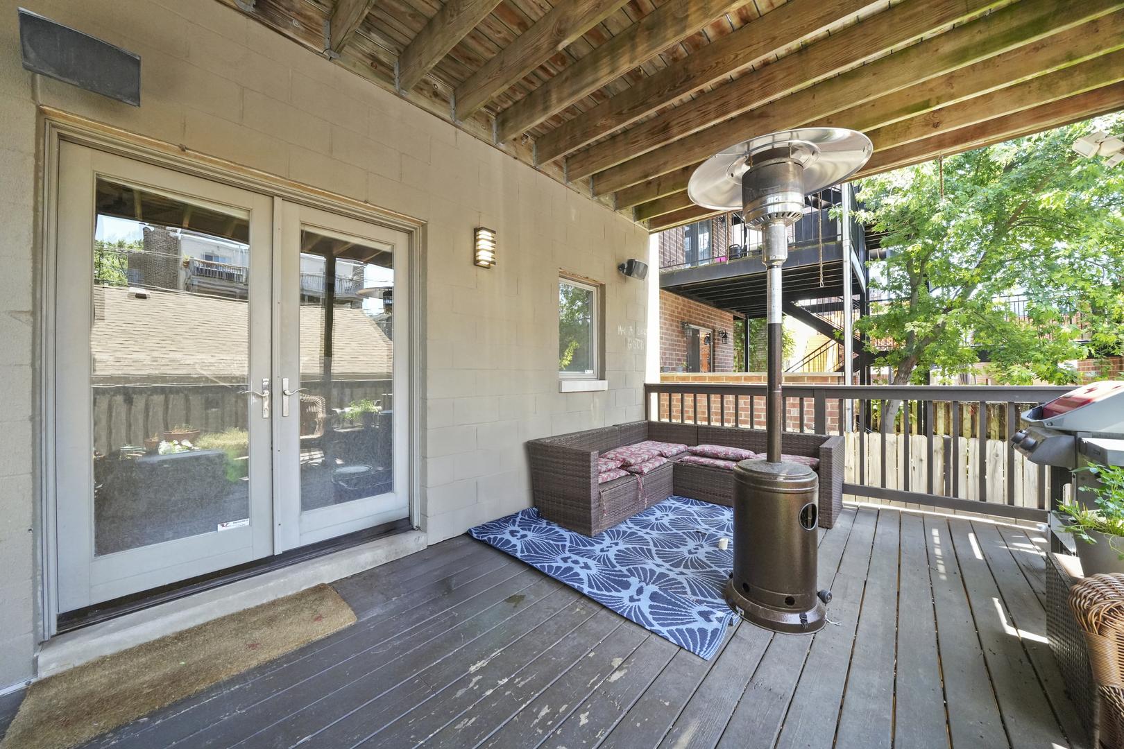 1749 W Roscoe Street Unit: 1