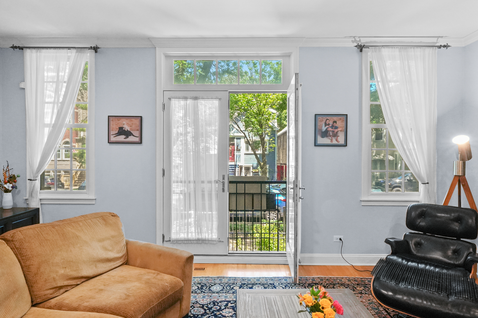 1749 W Roscoe Street Unit: 1