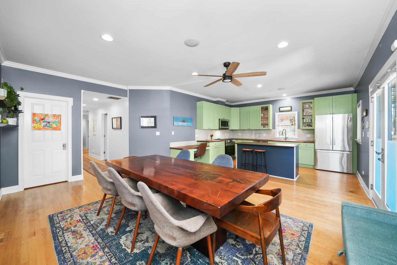 1749 W Roscoe Street Unit: 1