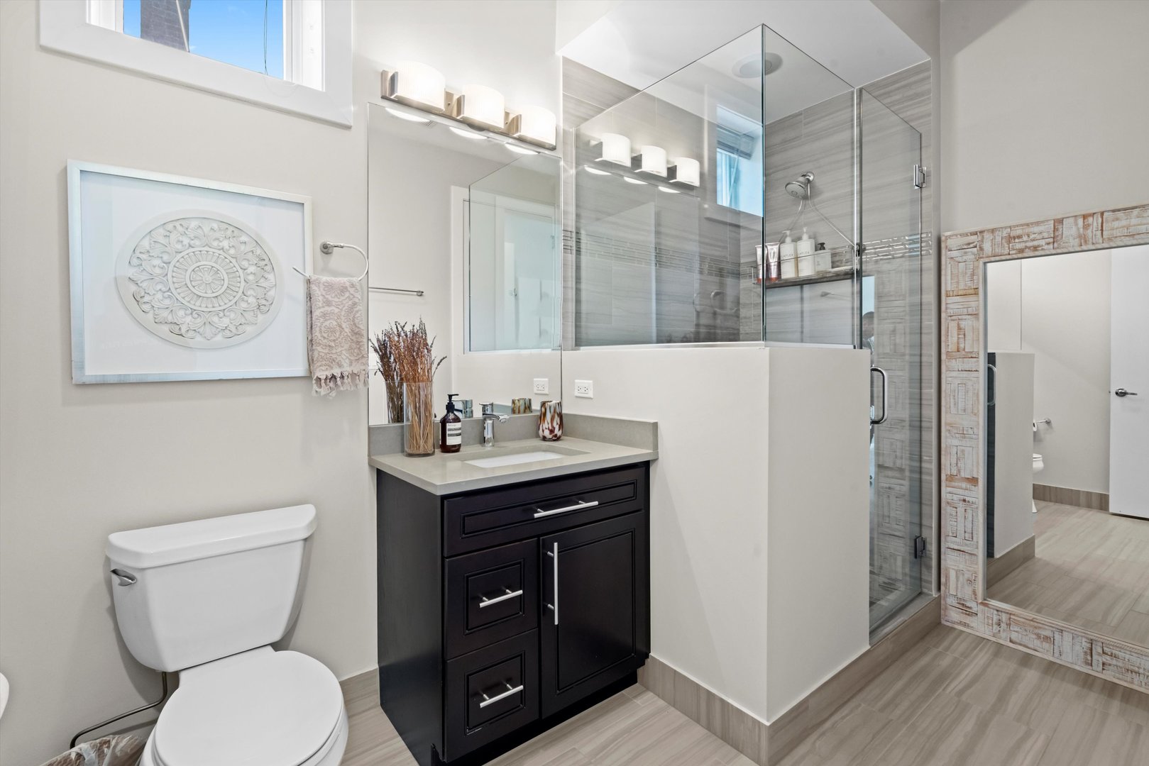 2140 W Armitage Avenue Unit: 3W