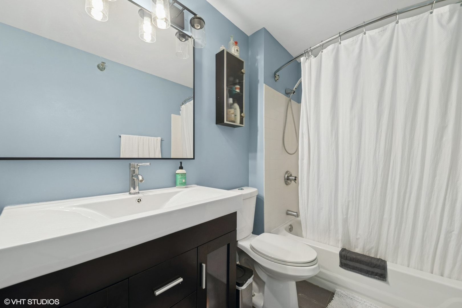 195 N Harbor Drive Unit: 709
