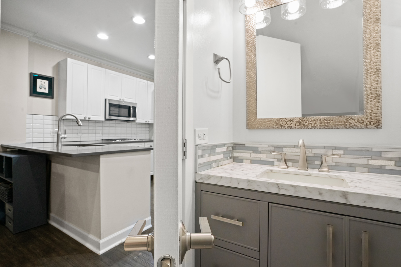 1801 W DIVERSEY Parkway Unit: 36