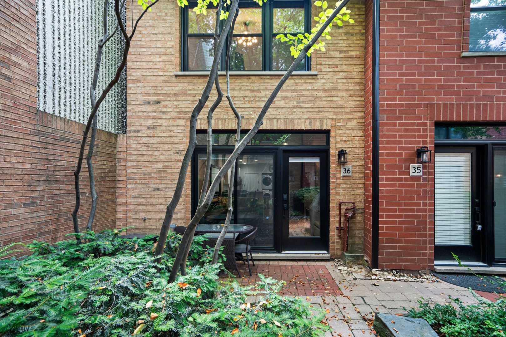 1801 W DIVERSEY Parkway Unit: 36