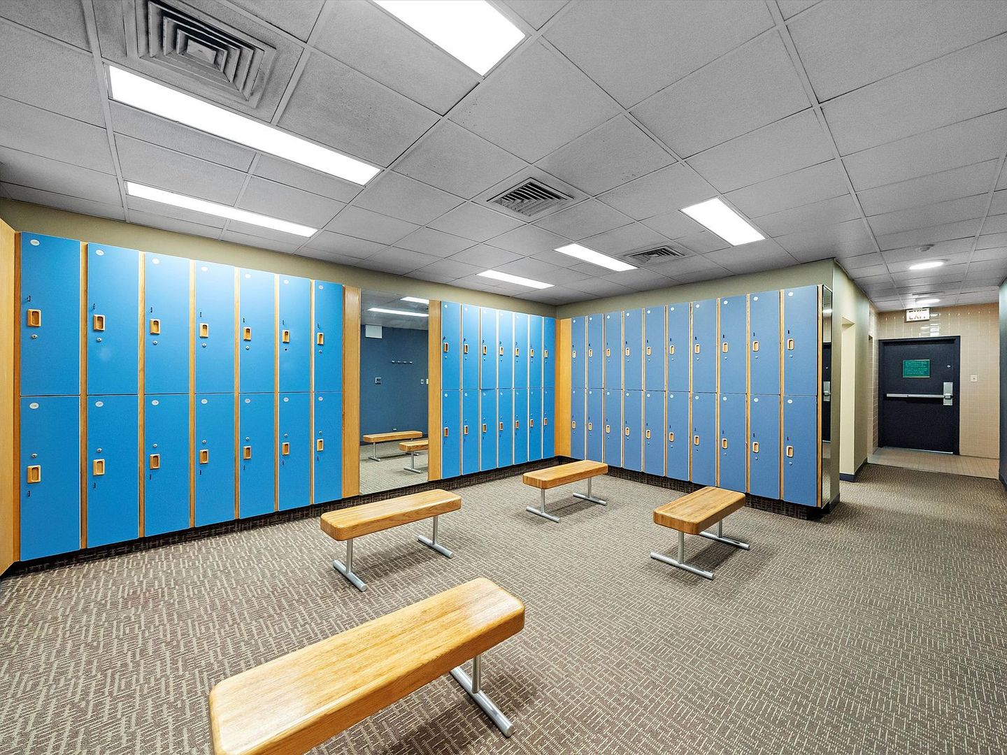 211 E Ohio Street Unit: 307