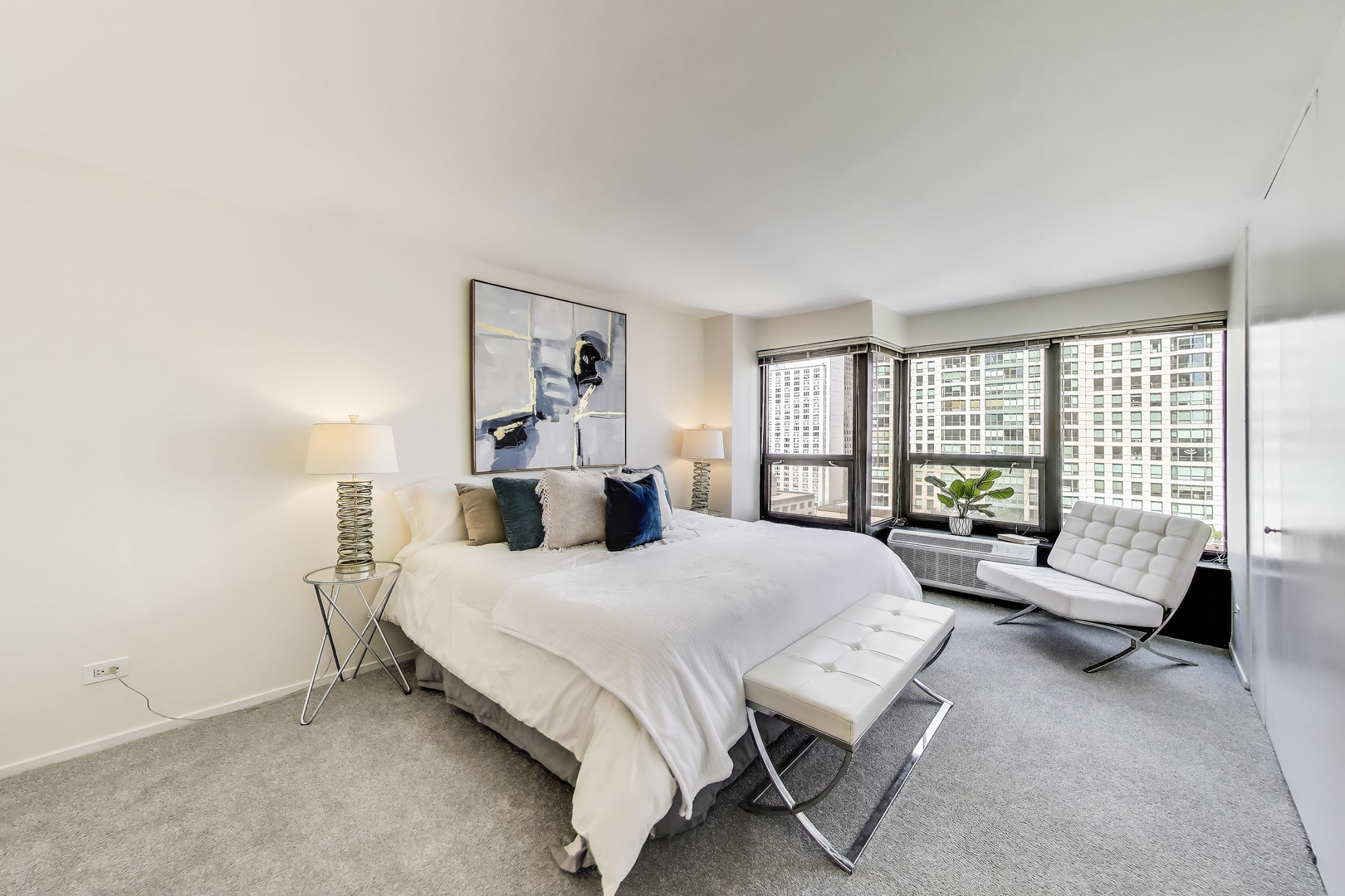 30 E Huron Street Unit: 2602