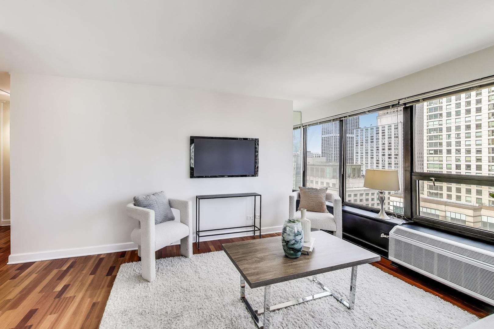 30 E Huron Street Unit: 2602