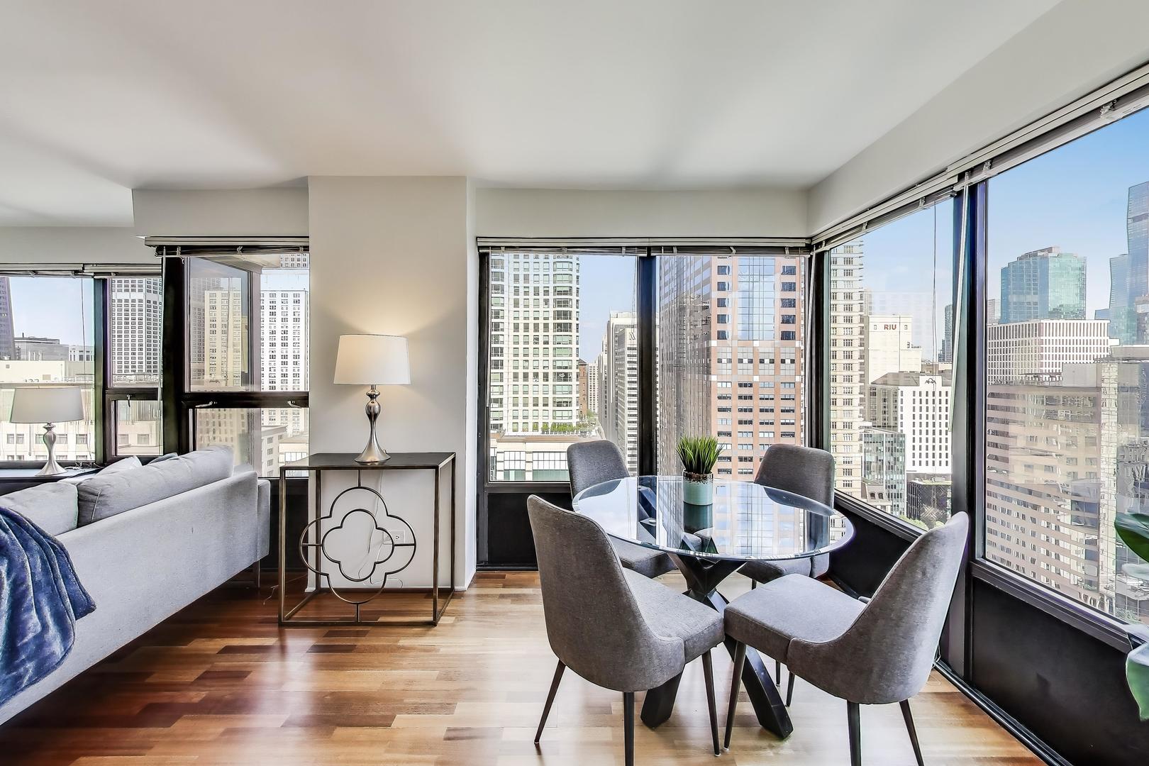 30 E Huron Street Unit: 2602