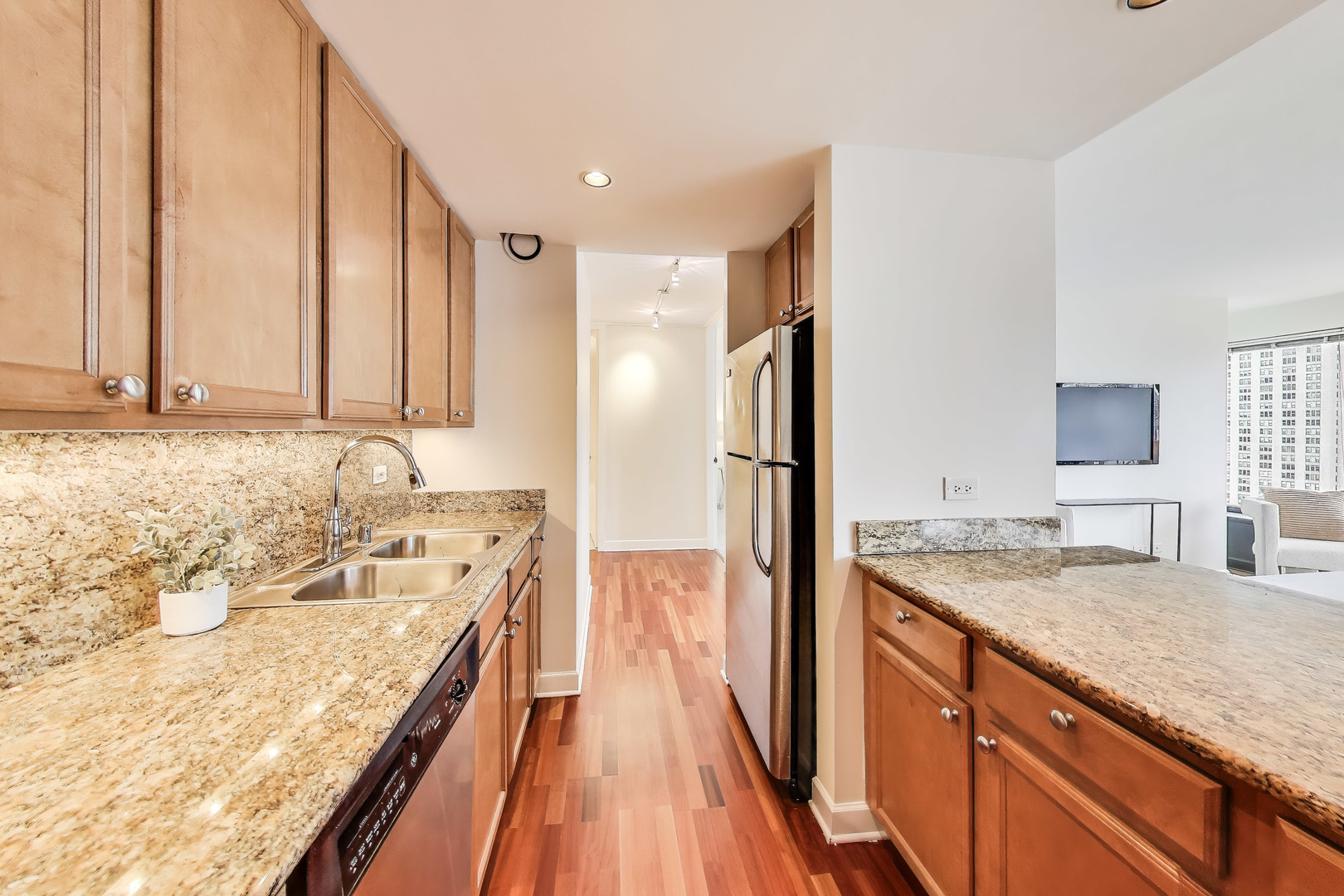 30 E Huron Street Unit: 2602