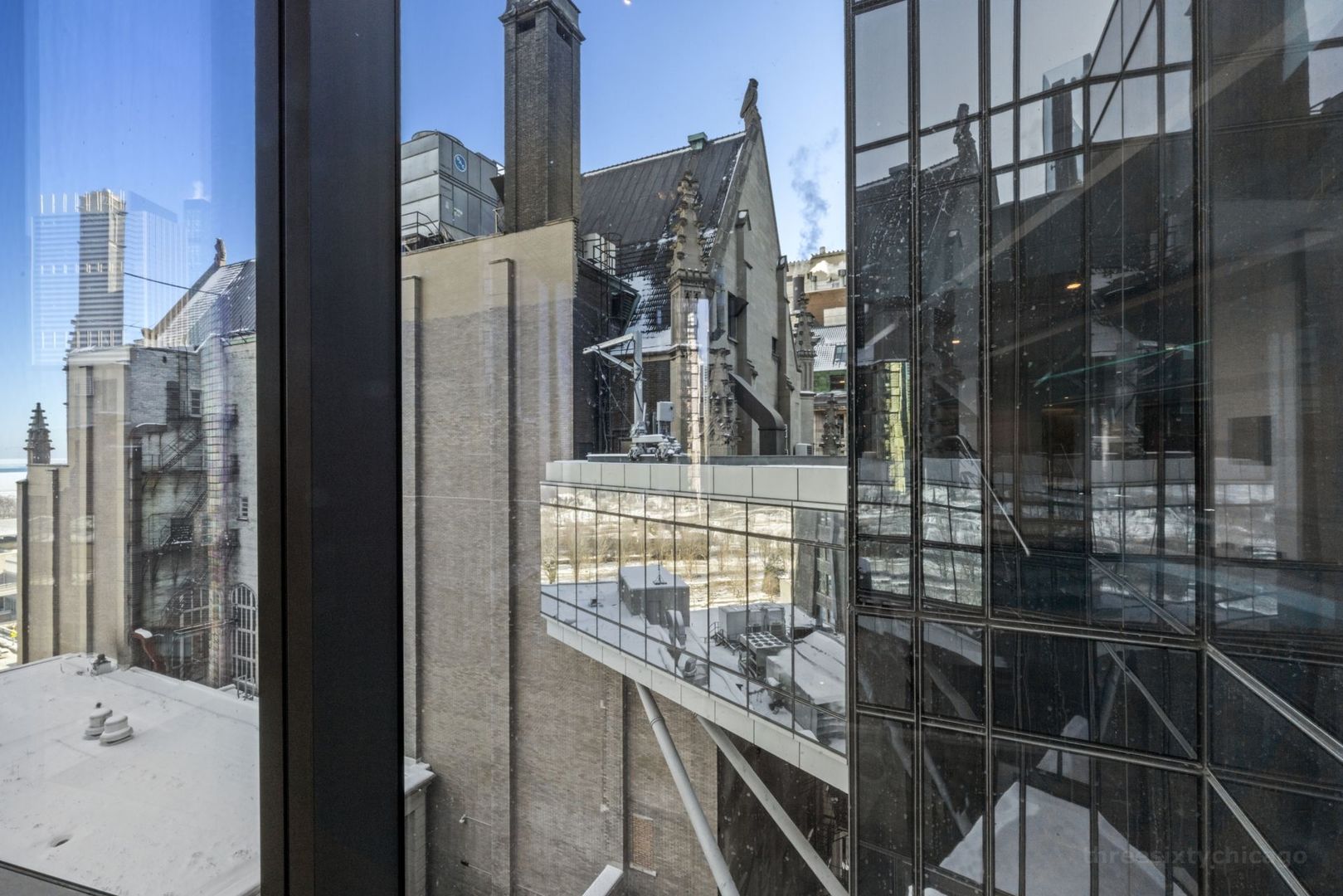 60 E MONROE Street Unit: 2606