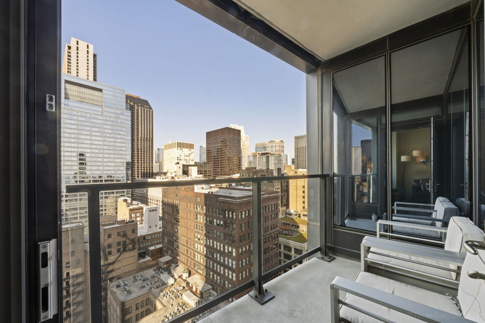60 E MONROE Street Unit: 2606