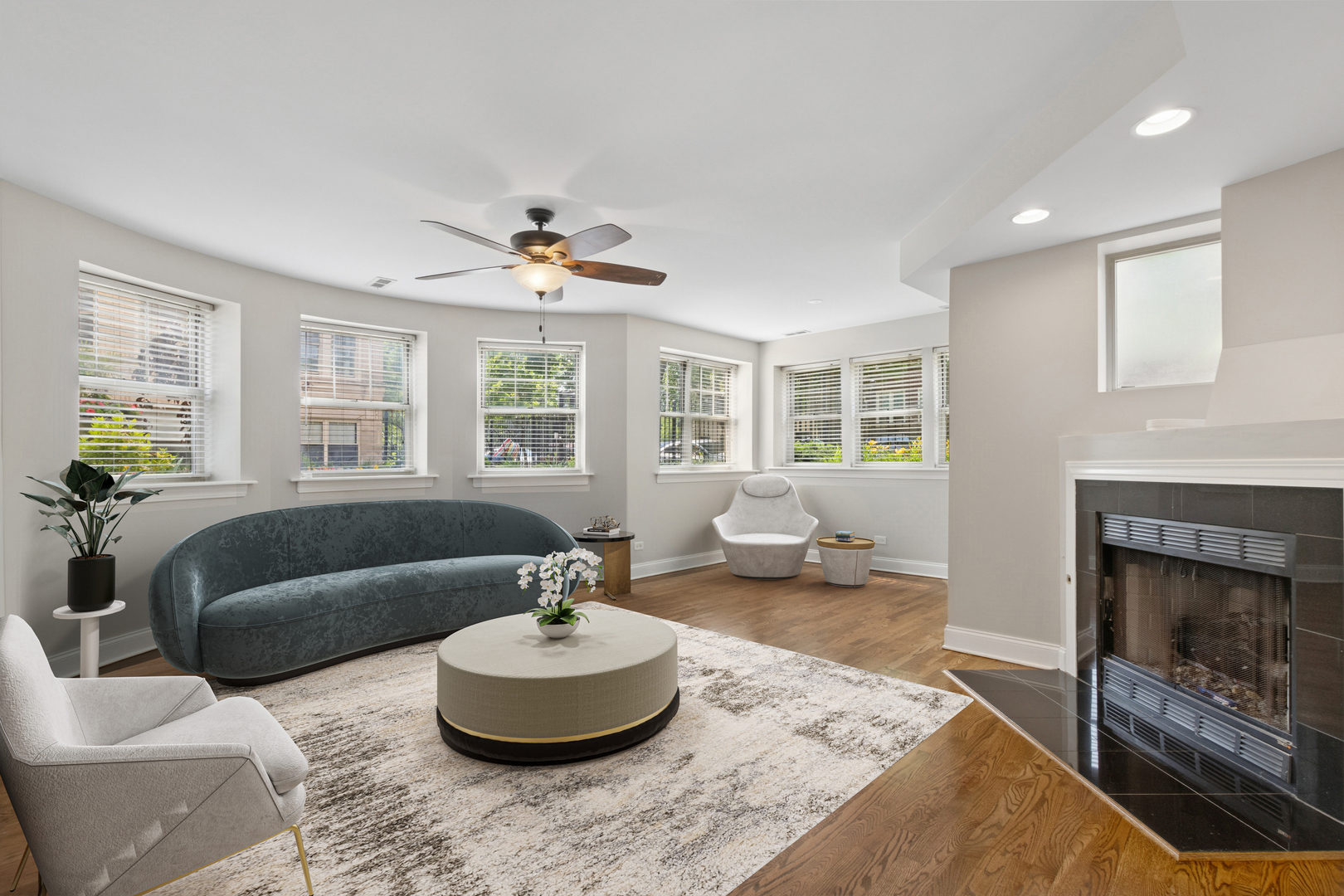 824 W Sunnyside Avenue Unit: G