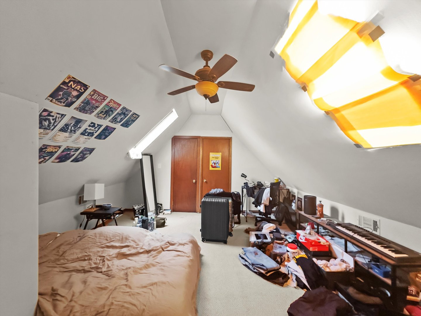 1911 W Newport Avenue Unit: 2