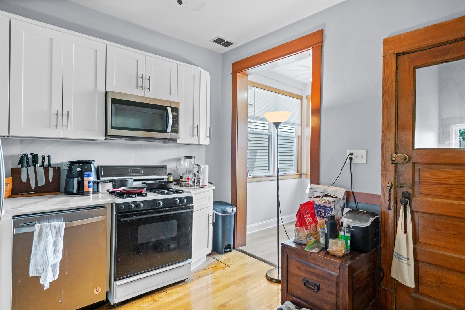 1911 W Newport Avenue Unit: 2