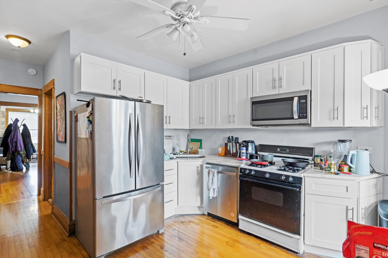 1911 W Newport Avenue Unit: 2
