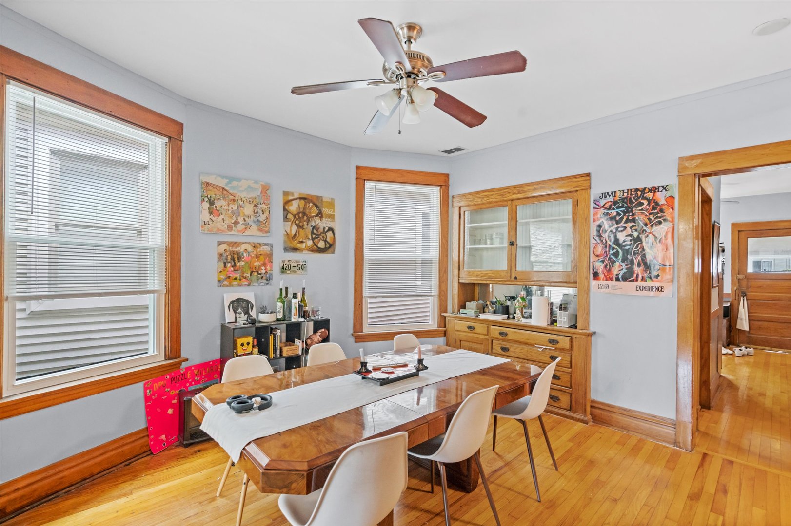 1911 W Newport Avenue Unit: 2