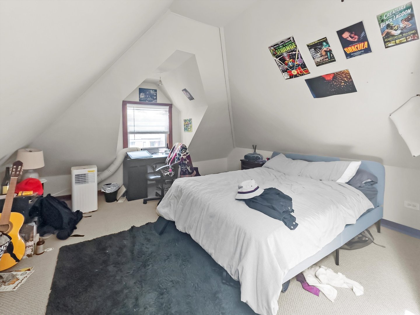 1911 W Newport Avenue Unit: 2