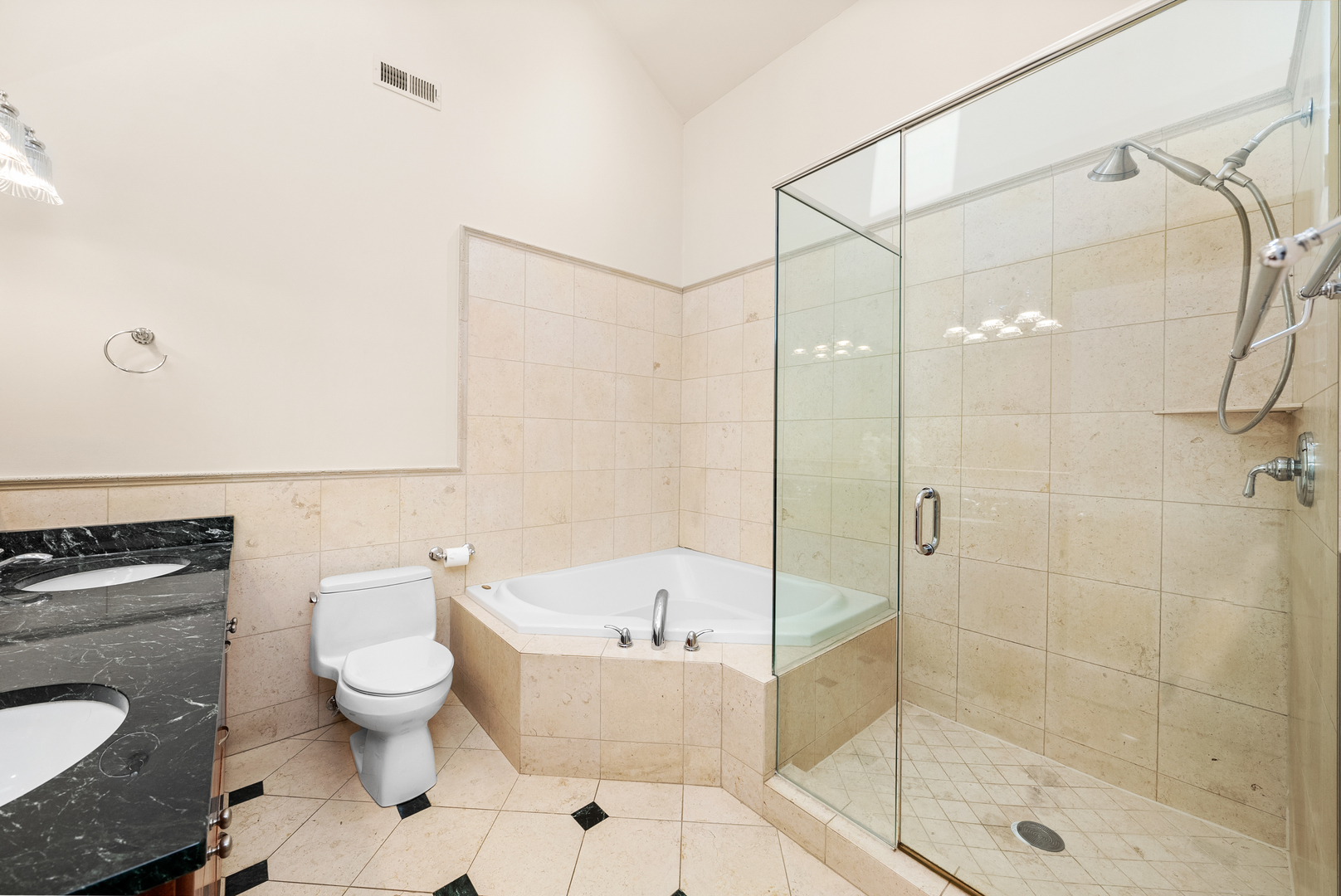 2031 W Saint Paul Avenue Unit: 2W