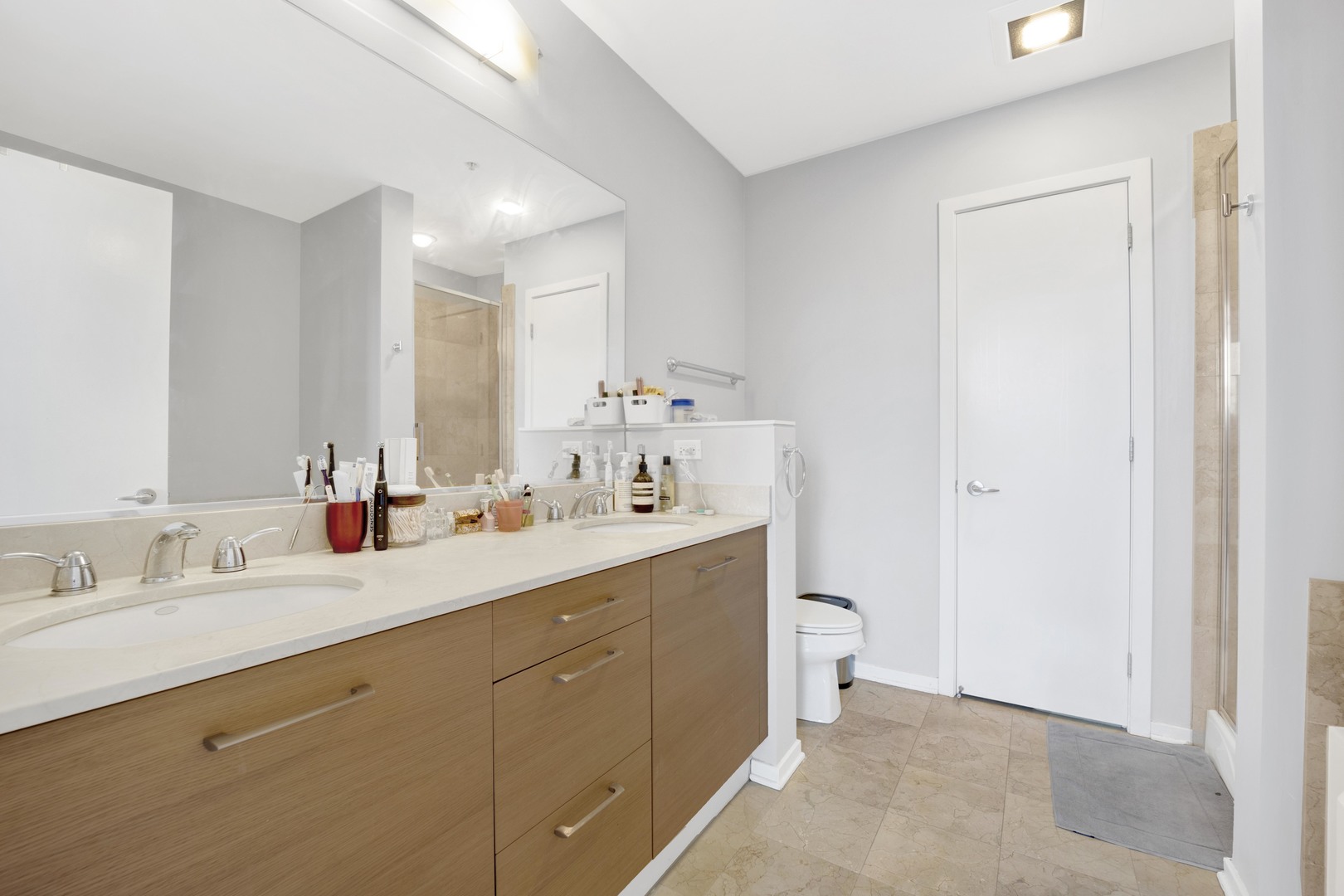 500 W Superior Street Unit: 1207