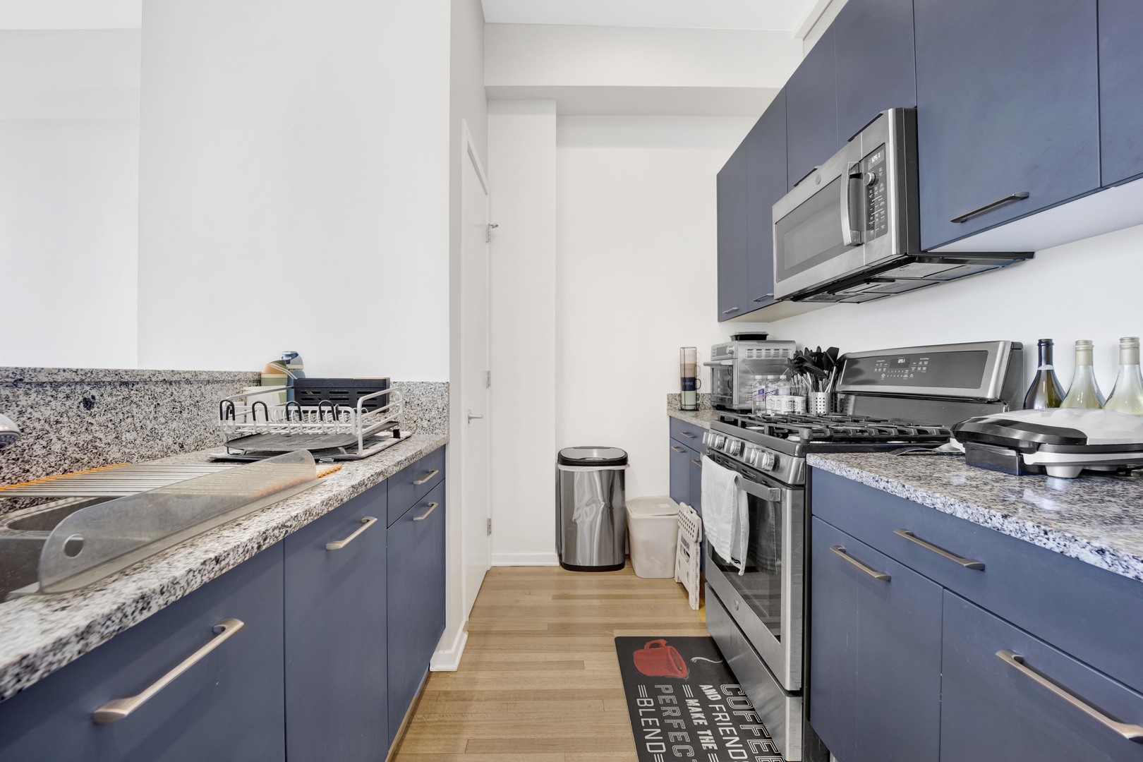 500 W Superior Street Unit: 1207