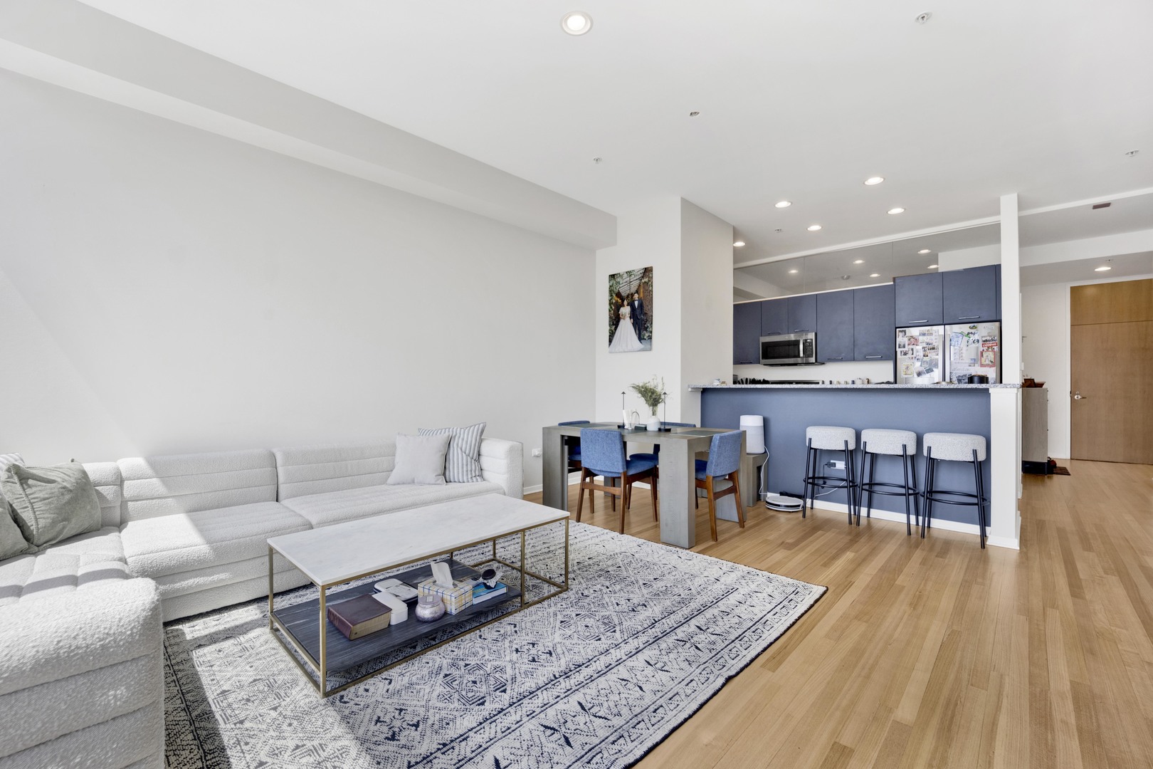 500 W Superior Street Unit: 1207