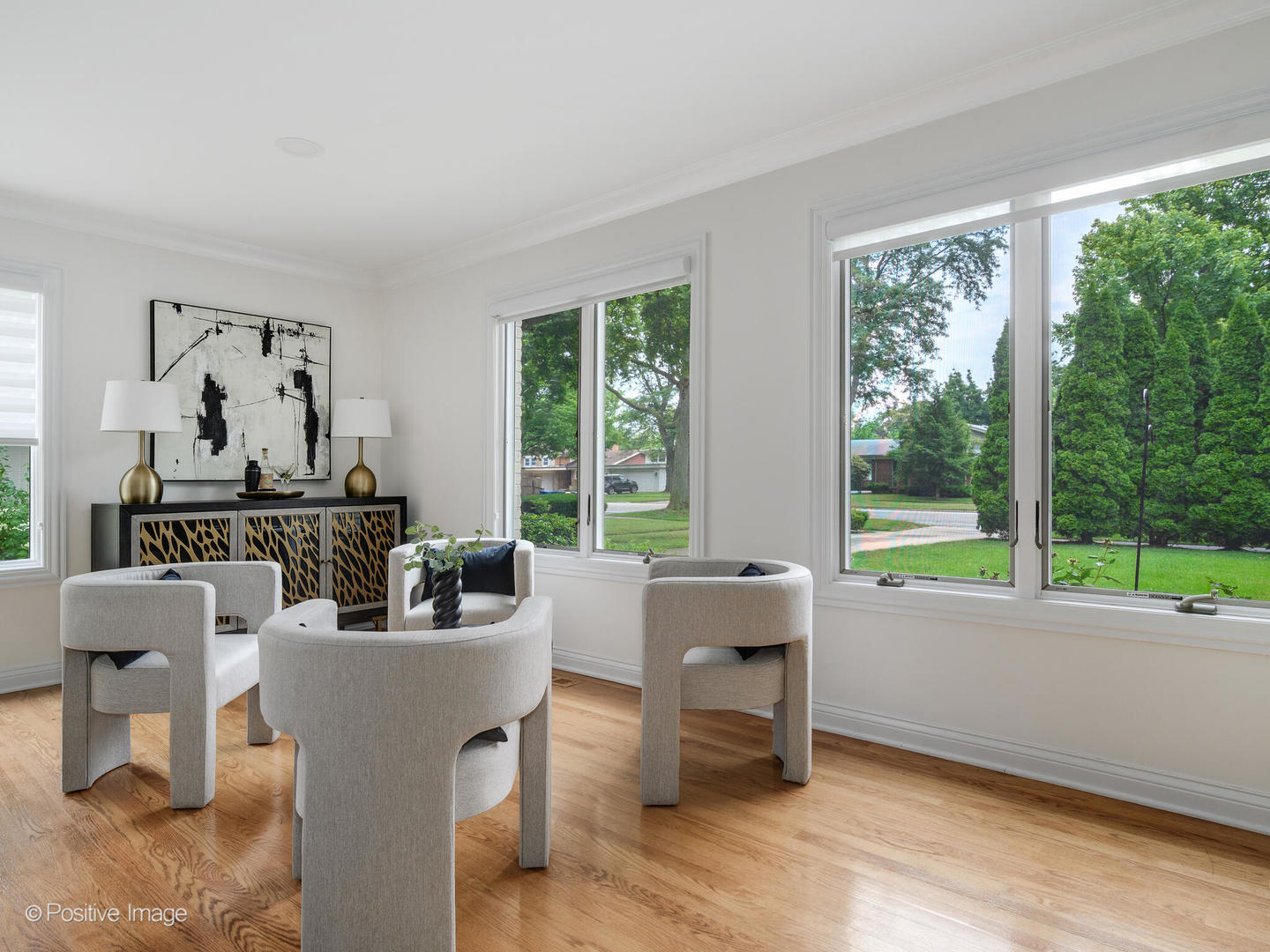 2612 Wilmette Avenue