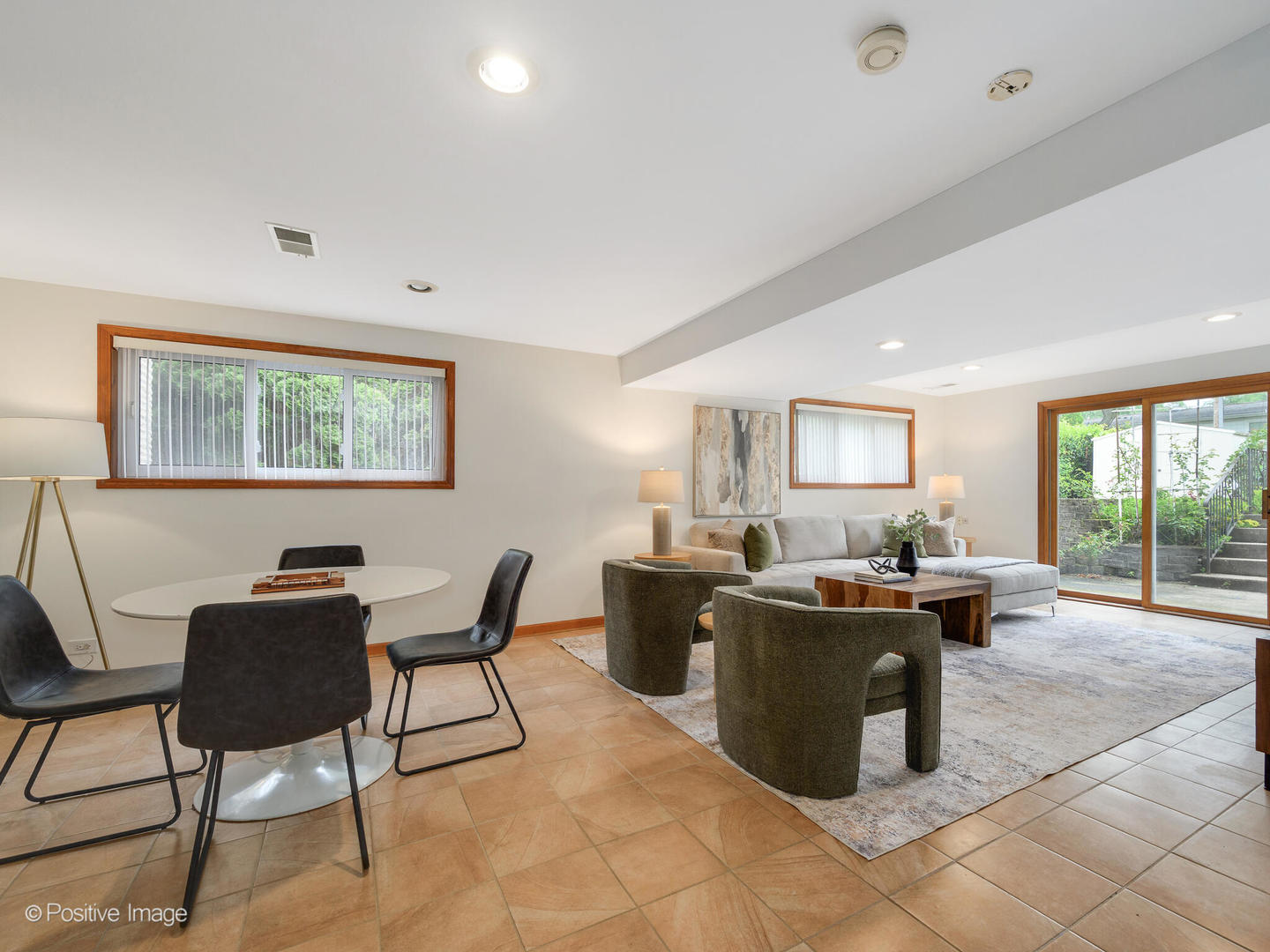 2612 Wilmette Avenue