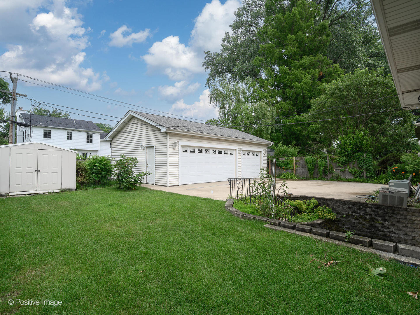 2612 Wilmette Avenue