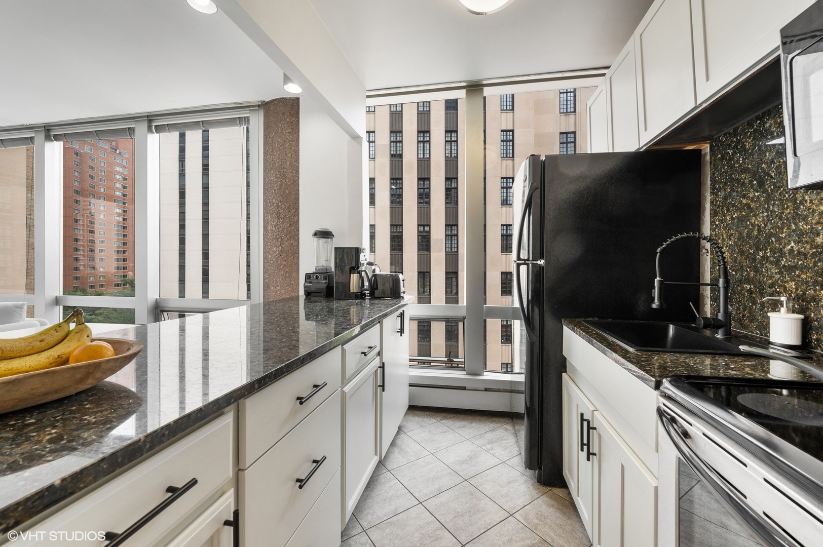 1300 N Astor Street Unit: 8B