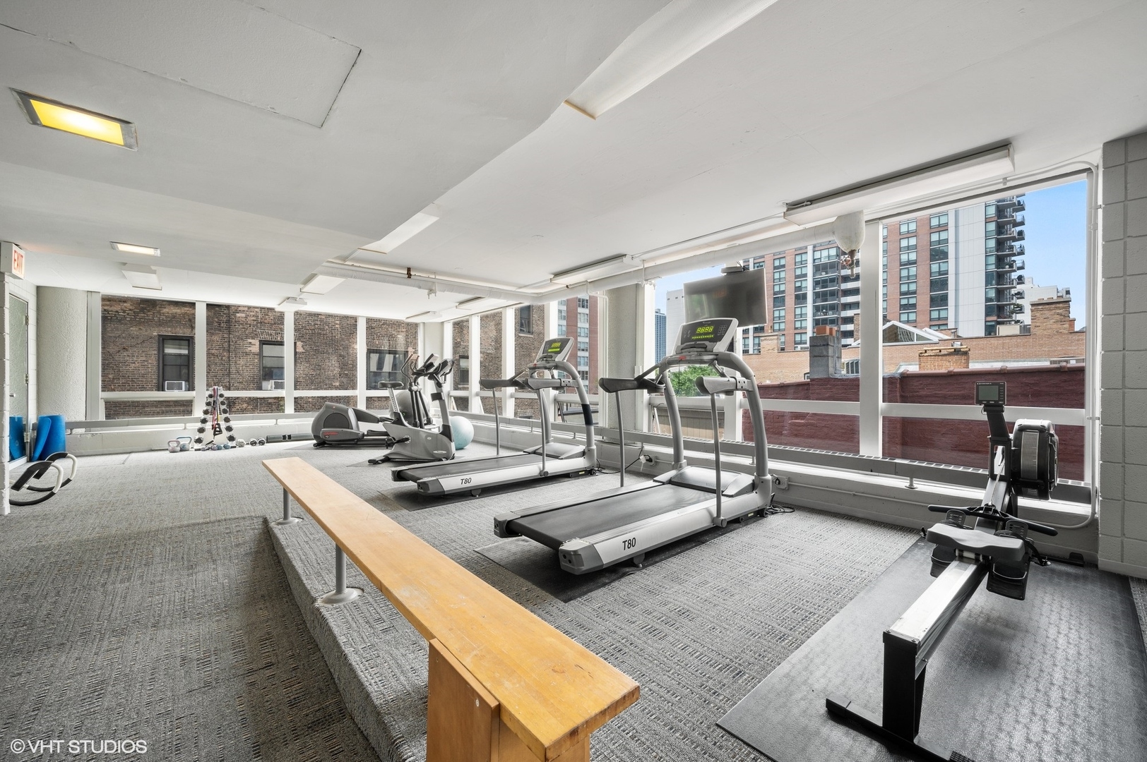1300 N Astor Street Unit: 8B