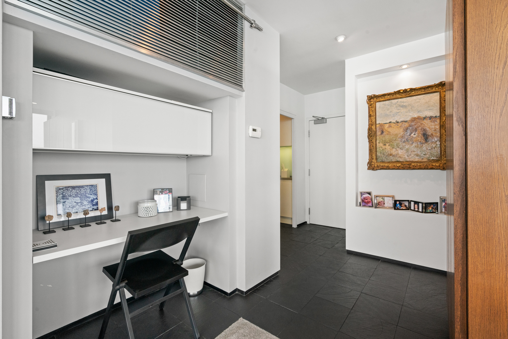 880 N Lake Shore Drive Unit: 19A