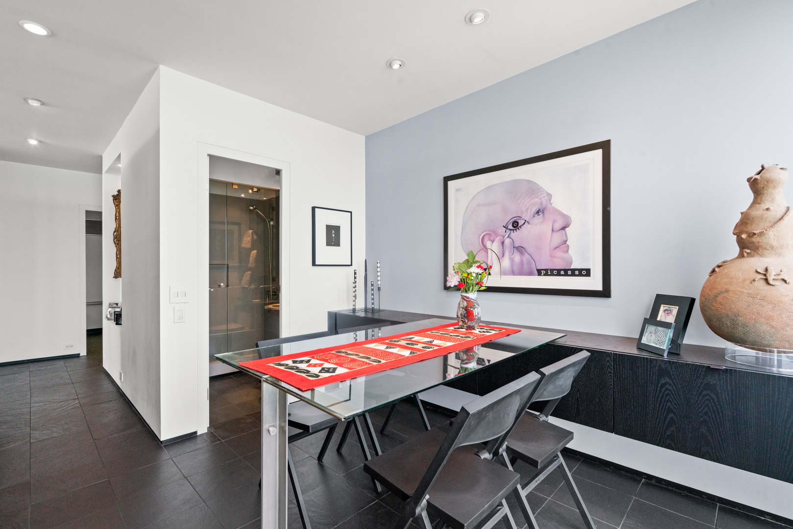 880 N Lake Shore Drive Unit: 19A