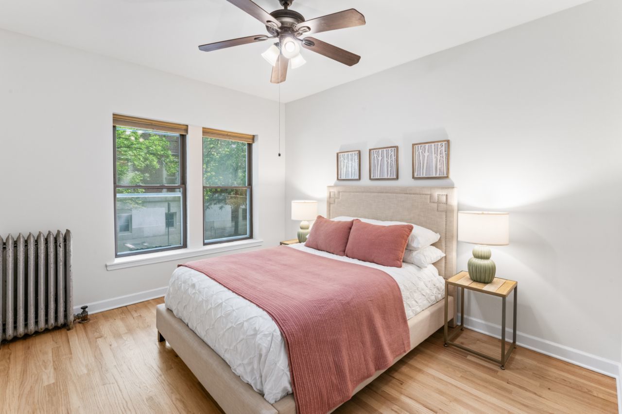 1520 W Belle Plaine Avenue Unit: 1