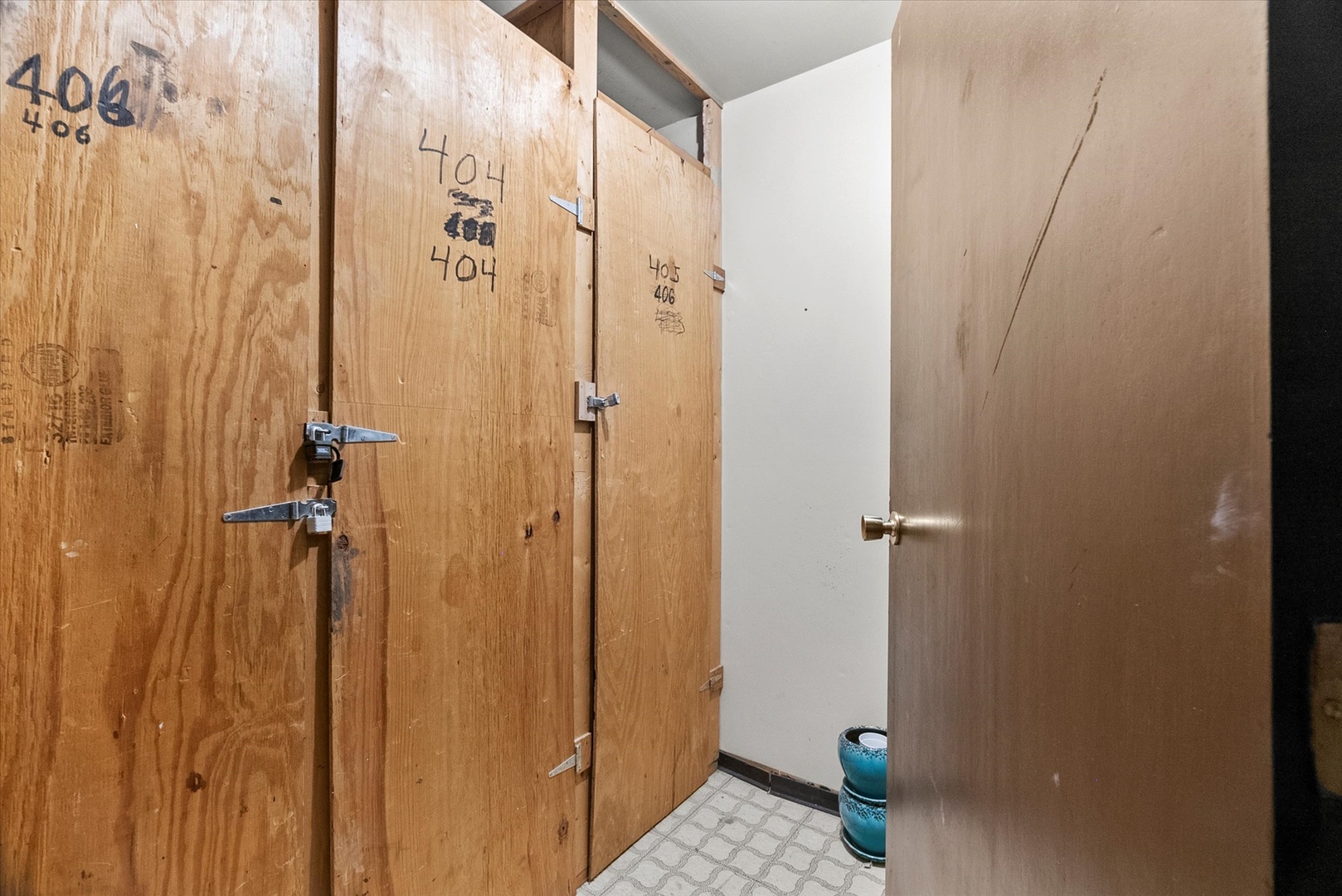 7221 Wolf Road Unit: 405B